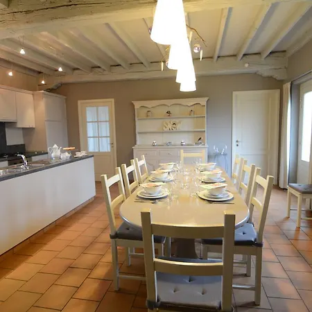 Charming In Near The Forest Holiday home